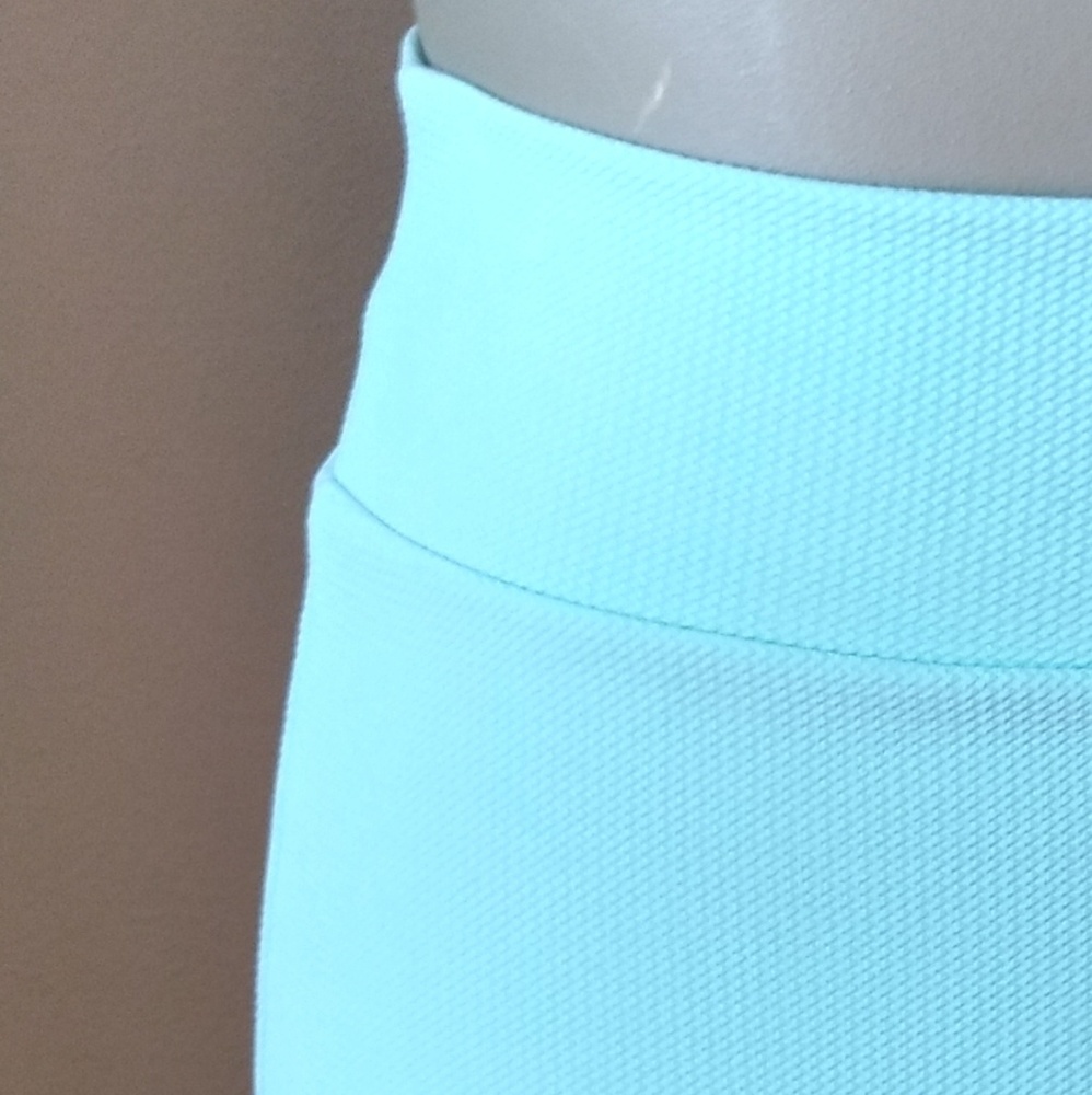 Cassie 3xL Solid Mint